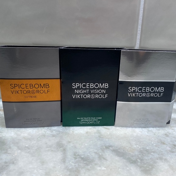 NWT Viktor & Rolf Men's Spicebomb 3-pc Travel Set - Picture 1 of 1